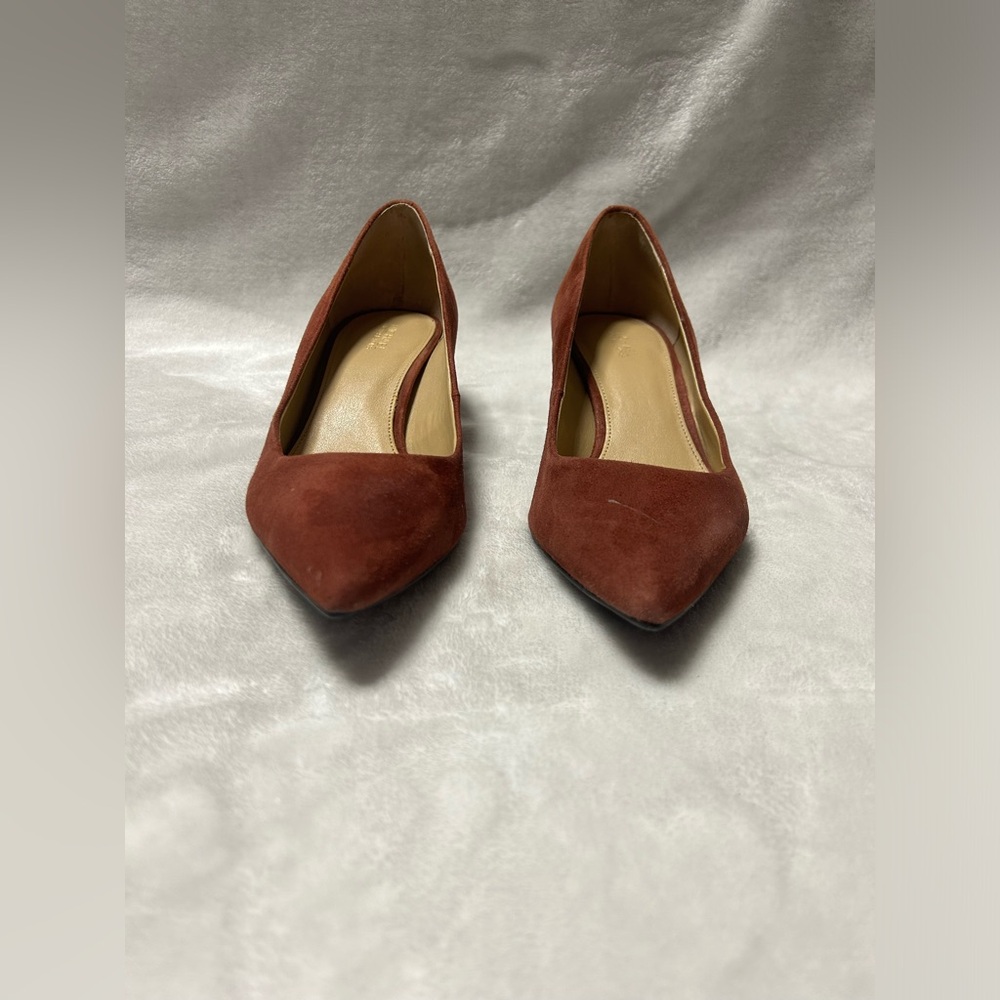 Women’s Michael Kors brown Suede close pointed toe pumps kitten heels size 7.5 - Picture 2 of 11